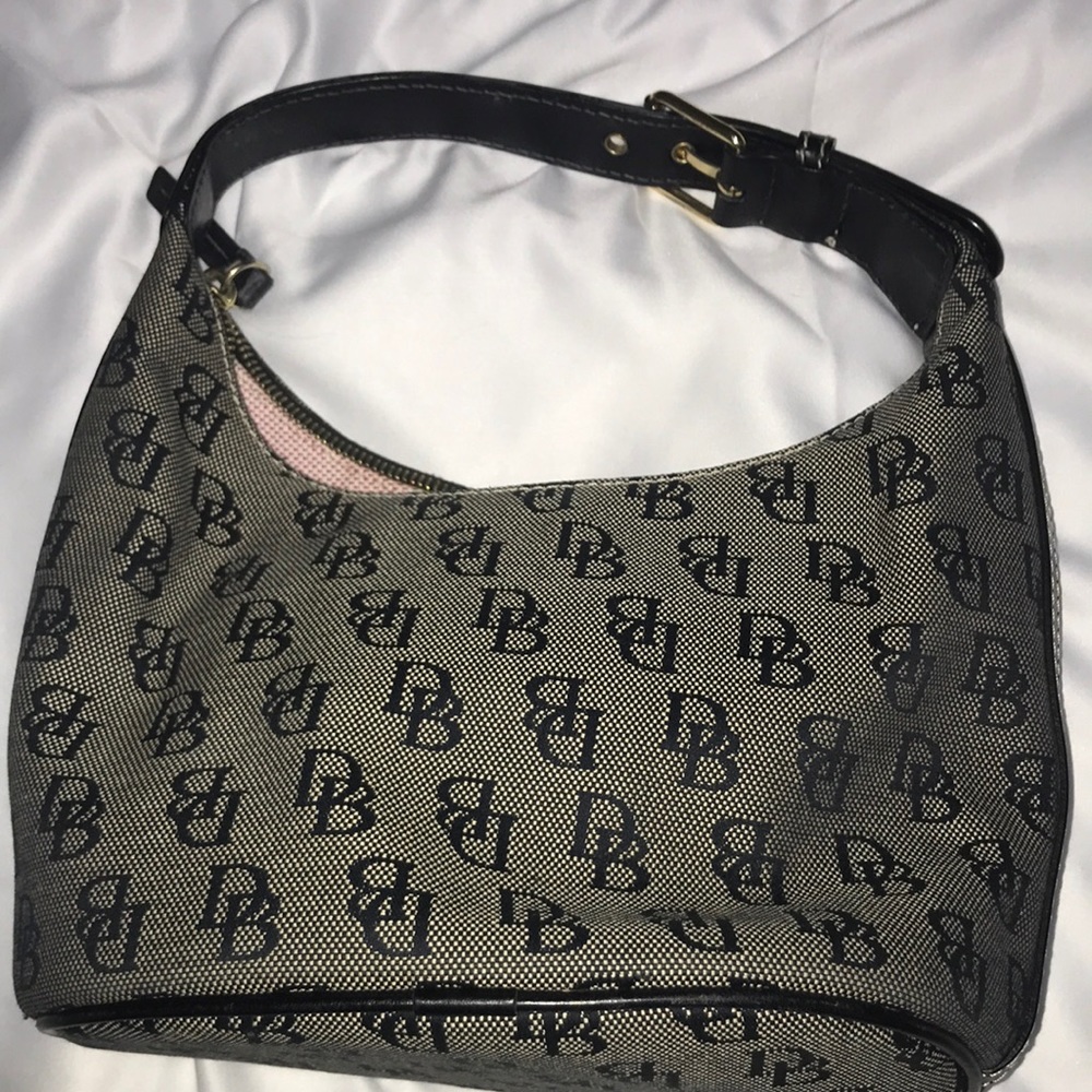 Dooney & Bourke